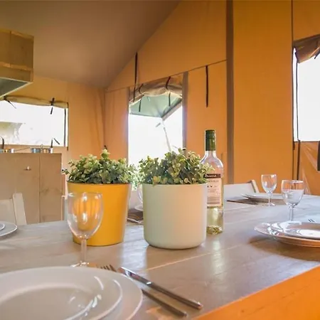 Little Pig Glamping Hotel Bude Exterior photo