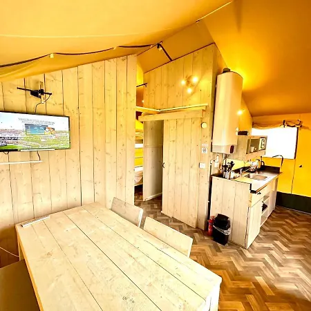Little Pig Glamping Hotel Bude Exterior photo